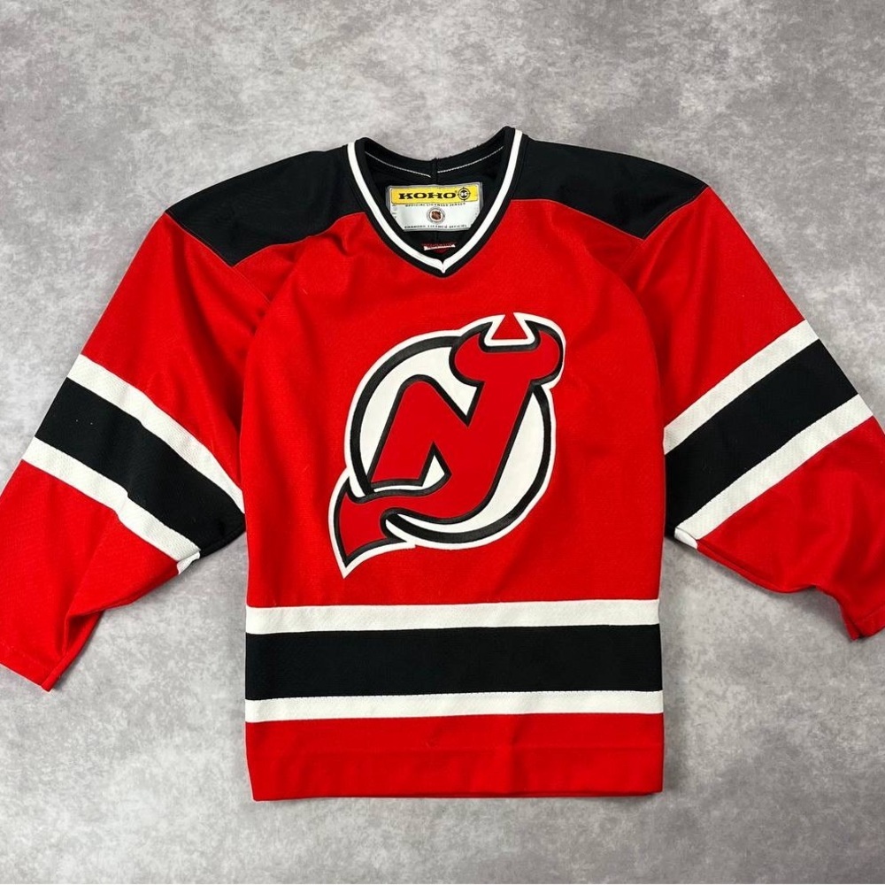[6] Vintage Jersey Devils NHL KOHO
Red Hockey Jersey Size S